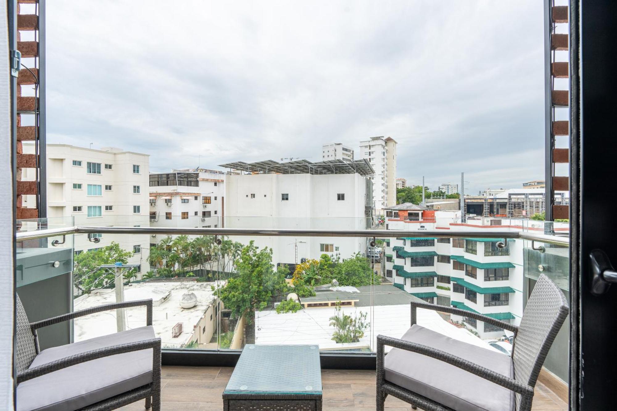 Modern Luxury Condo With Rooftop Pool & Gym Santiago De Los Caballeros Exterior photo
