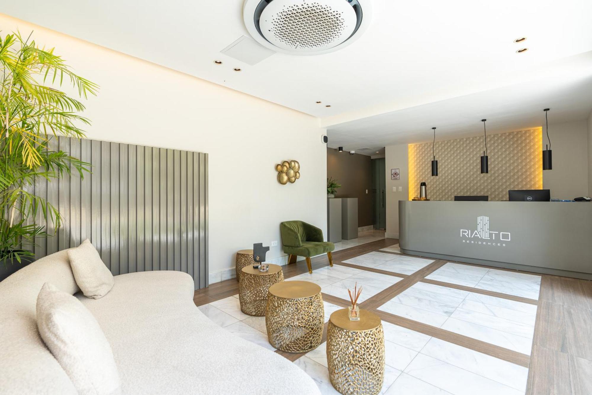 Modern Luxury Condo With Rooftop Pool & Gym Santiago De Los Caballeros Exterior photo